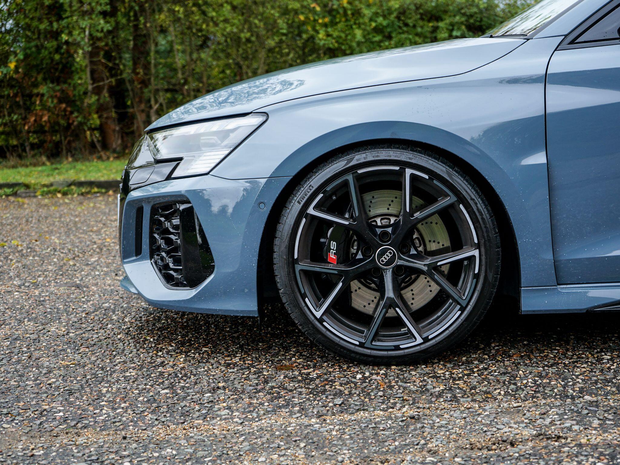 Audi RS3 2.5 TFSI Vorsprung Sportback S Tronic quattro Euro 6 (s/s) 5dr — photo 5