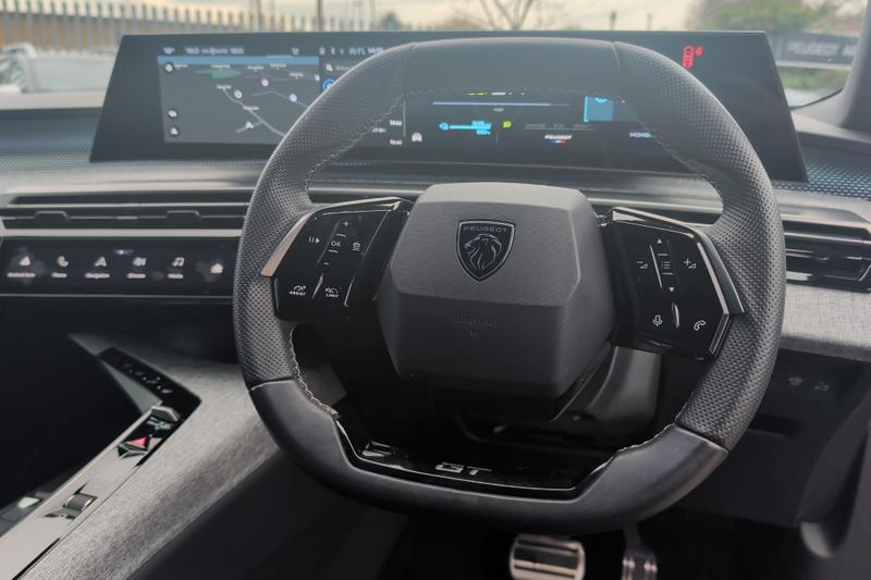 Used Peugeot E-3008 NV24VOB 26