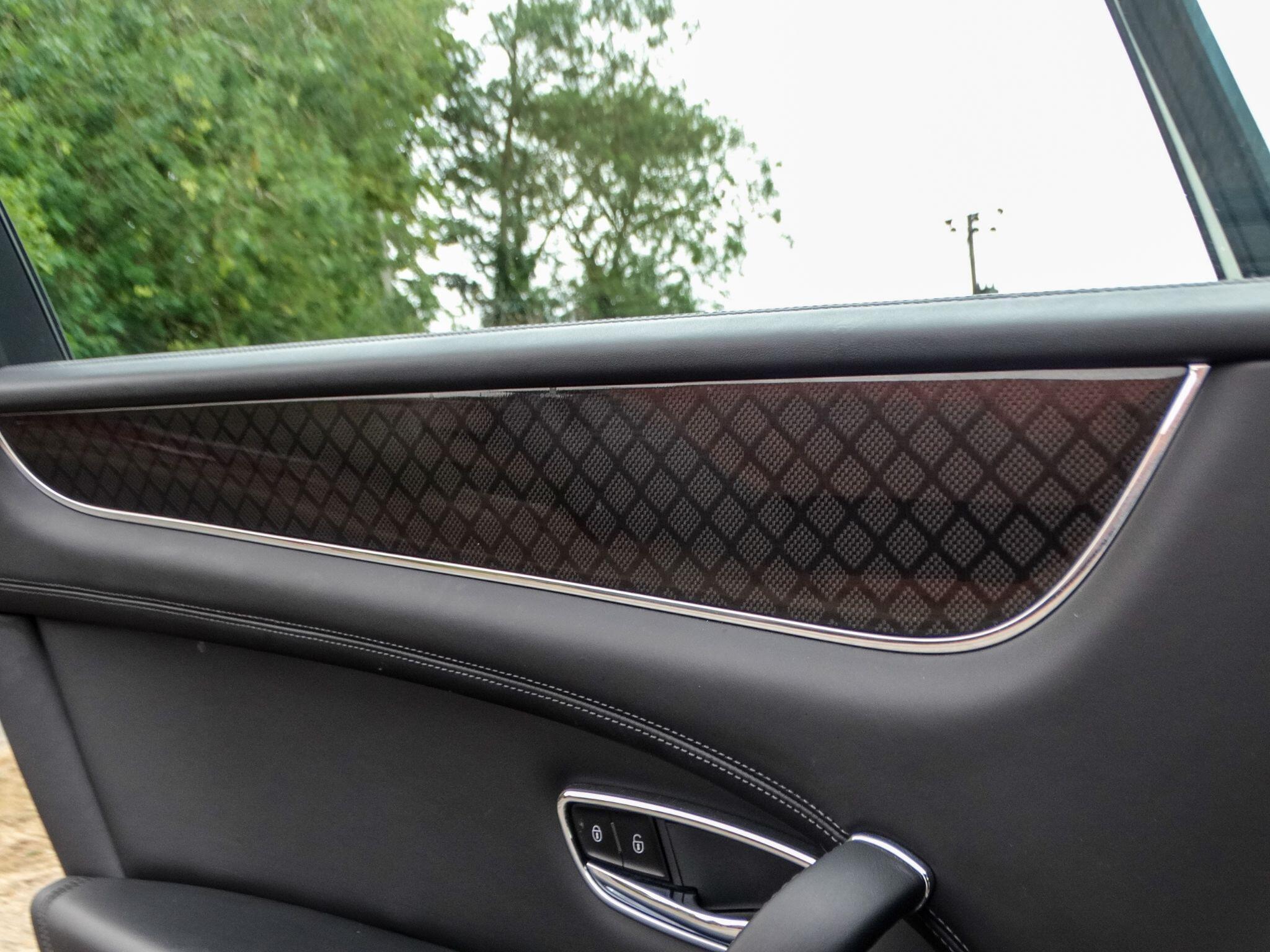 Bentley Bentayga 4.0 V8 Auto 4WD Euro 6 (s/s) 5dr — photo 20