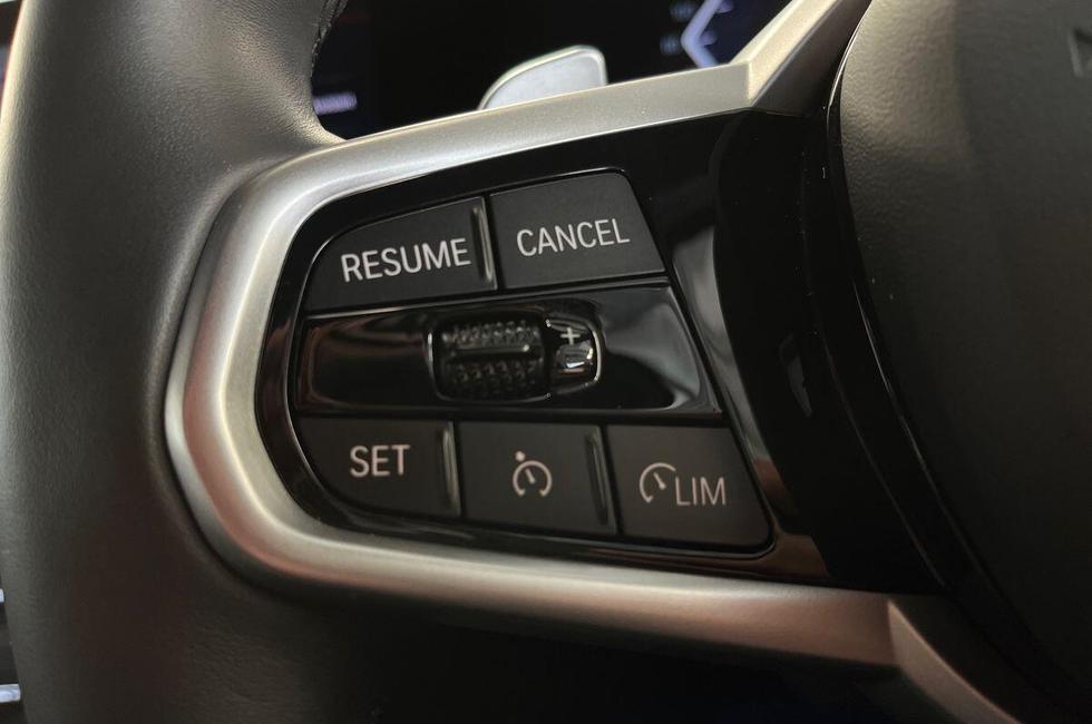 BMW 3 Series Photo at-86e63d2aee324354adfa314eda372936.jpg
