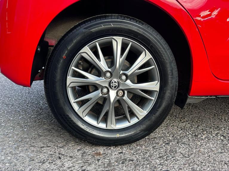 Used Toyota Yaris YL67BXX 21