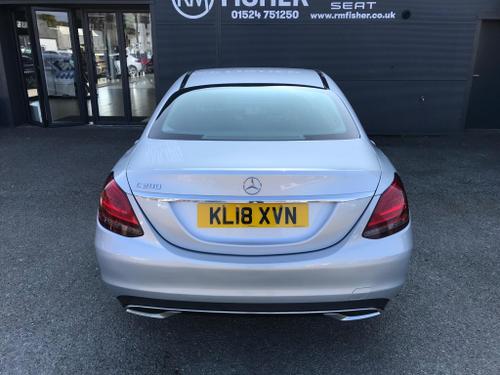 Mercedes-Benz C Class Photo at-8708bd65c8b9452c9da31350ca5a13b5.jpg