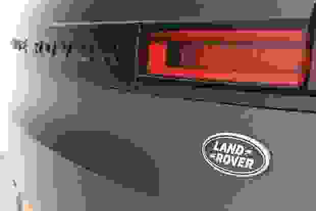 Land Rover RANGE ROVER SPORT Photo at-872efa579bbd461899197c9bd506c8ee.jpg