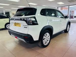 Suzuki S-Cross Photo 6