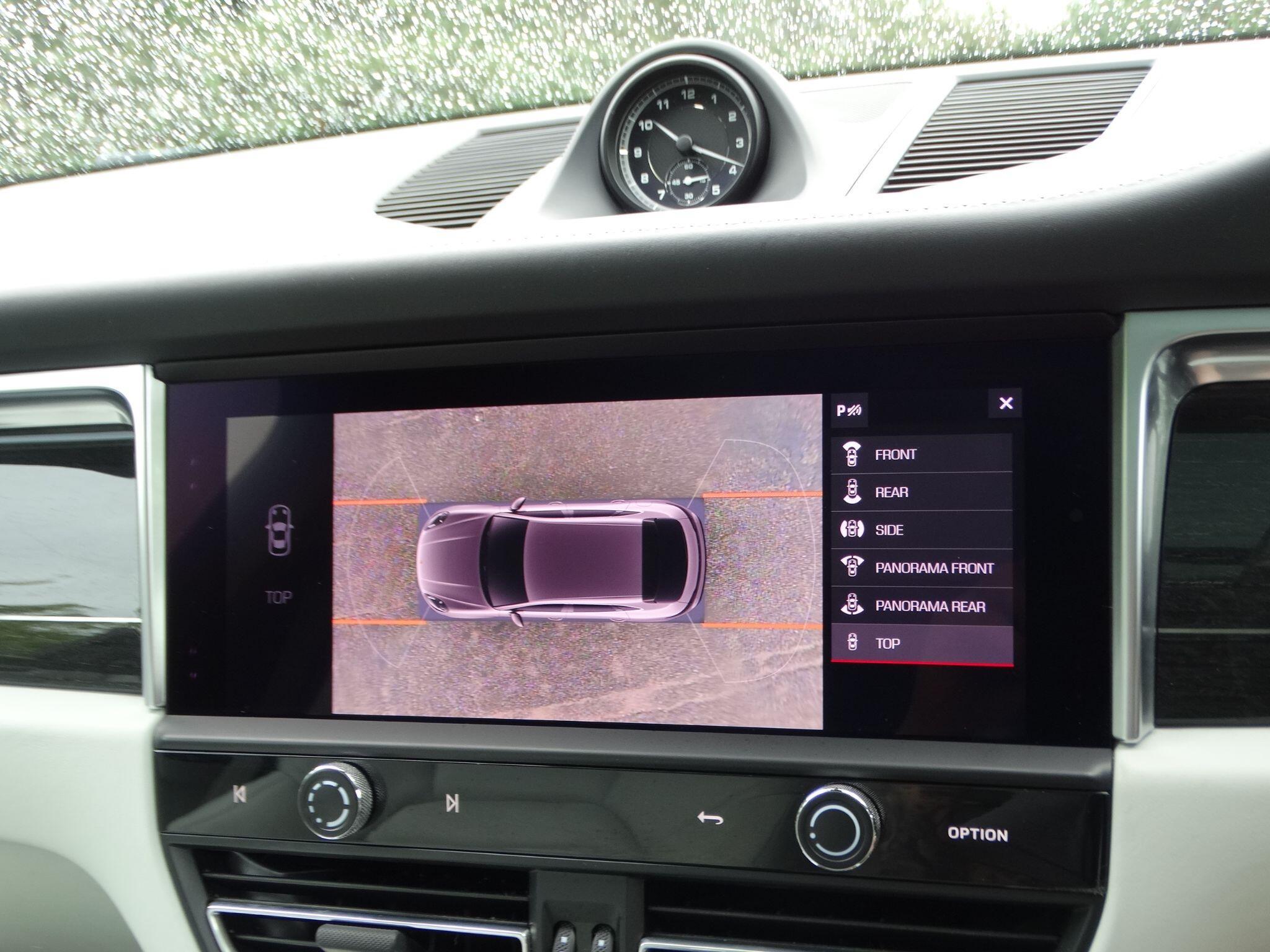 Porsche Macan 2.0T PDK 4WD Euro 6 (s/s) 5dr — photo 27