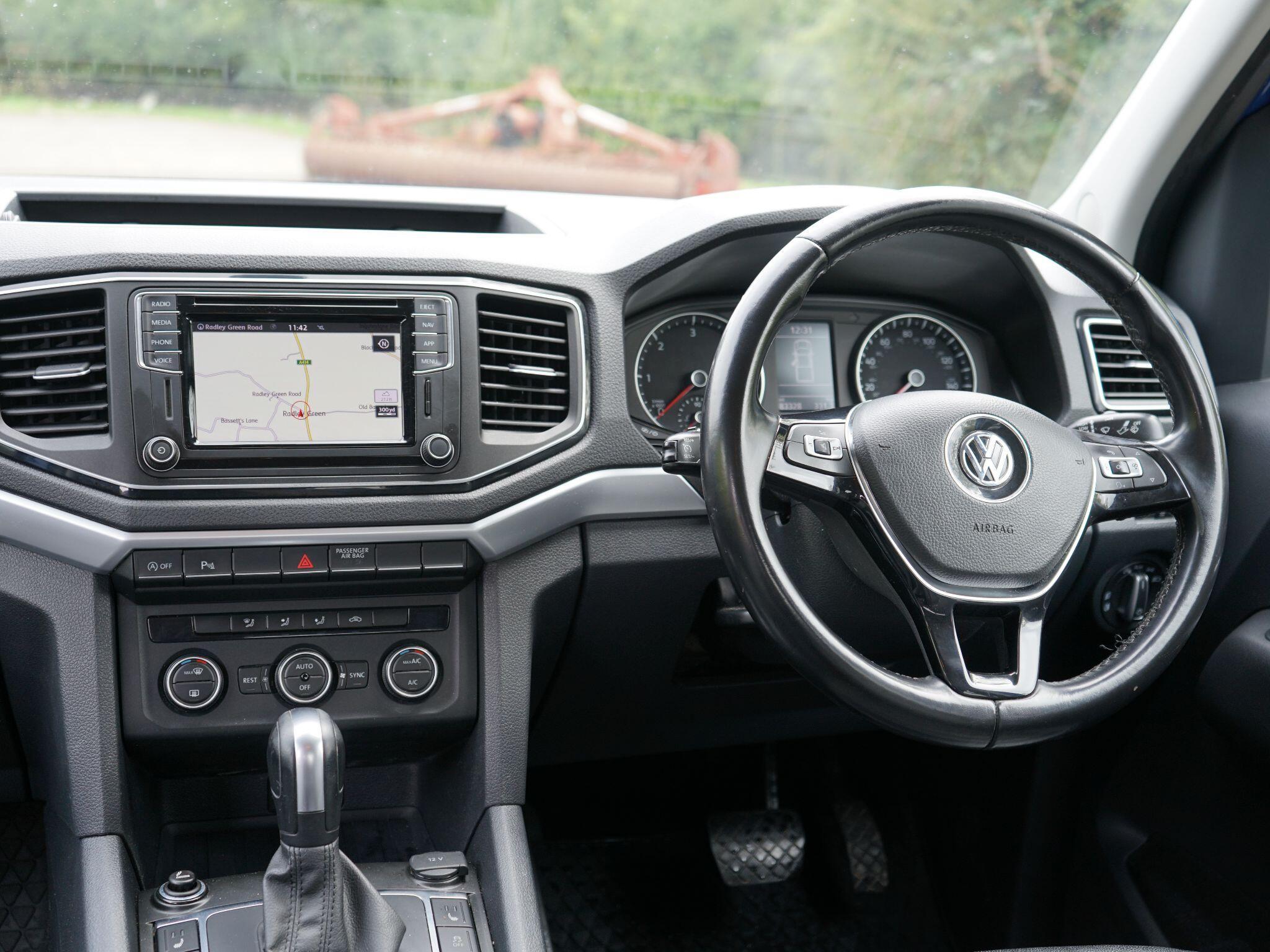 Volkswagen Amarok 3.0 TDI V6 Highline Auto 4Motion Euro 6 (s/s) 4dr — photo 16