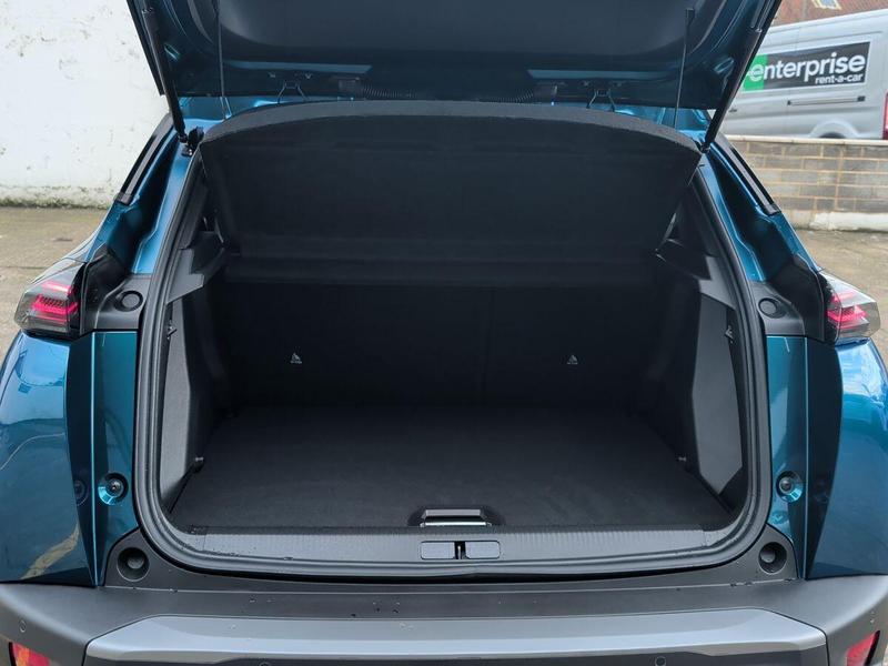 Used Peugeot 2008 202508025067558 30