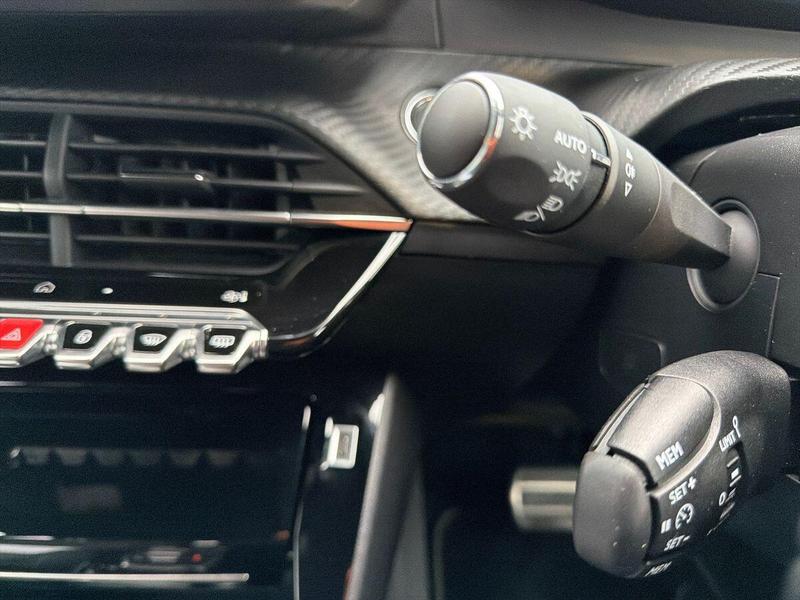 Used Peugeot 2008 202602099779604 17