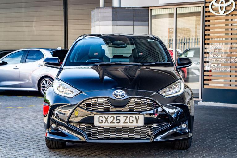 Used Toyota Yaris GX25ZGV 7