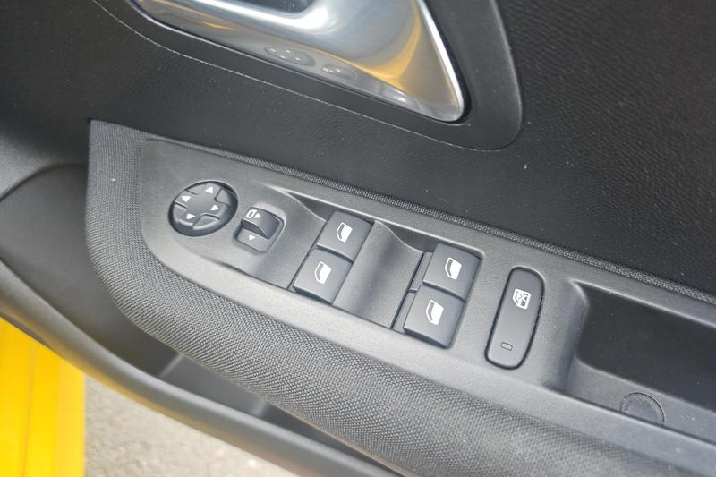 Used Peugeot 208 NV22HSX 27