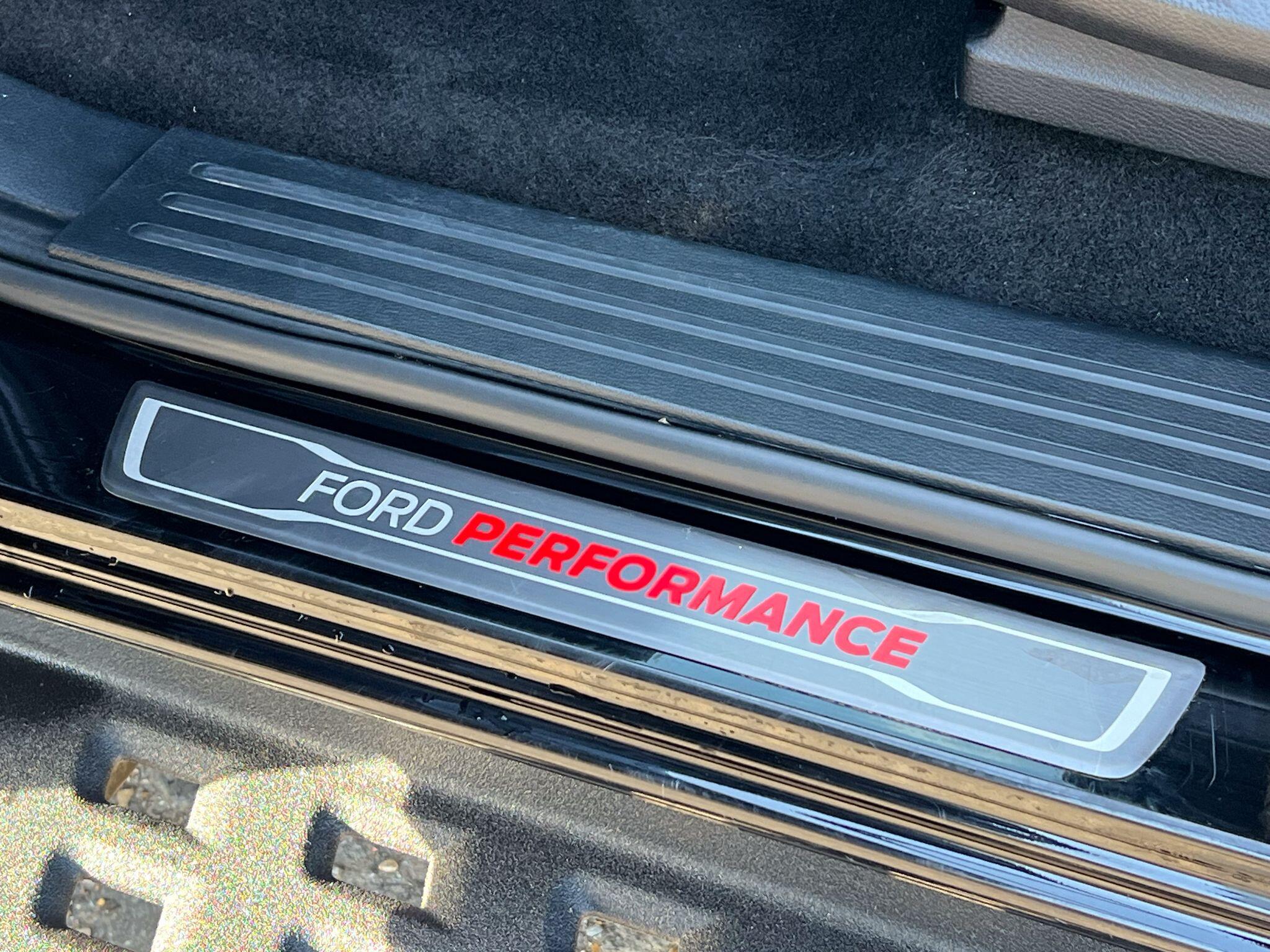 Ford Ranger 2.0 EcoBlue Raptor Auto 4WD Euro 6 (s/s) 4dr — photo 20