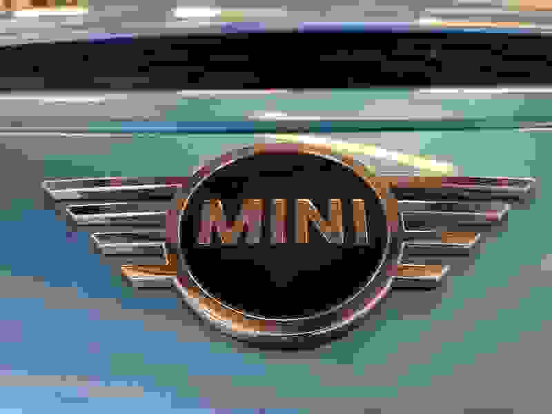 MINI Hatch Photo at-8863505ae96443beb2d7917139590a76.jpg