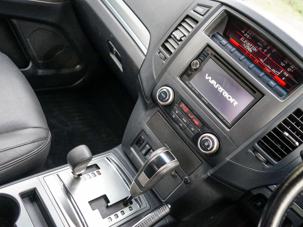Used Mitsubishi Shogun SV14KPA 5