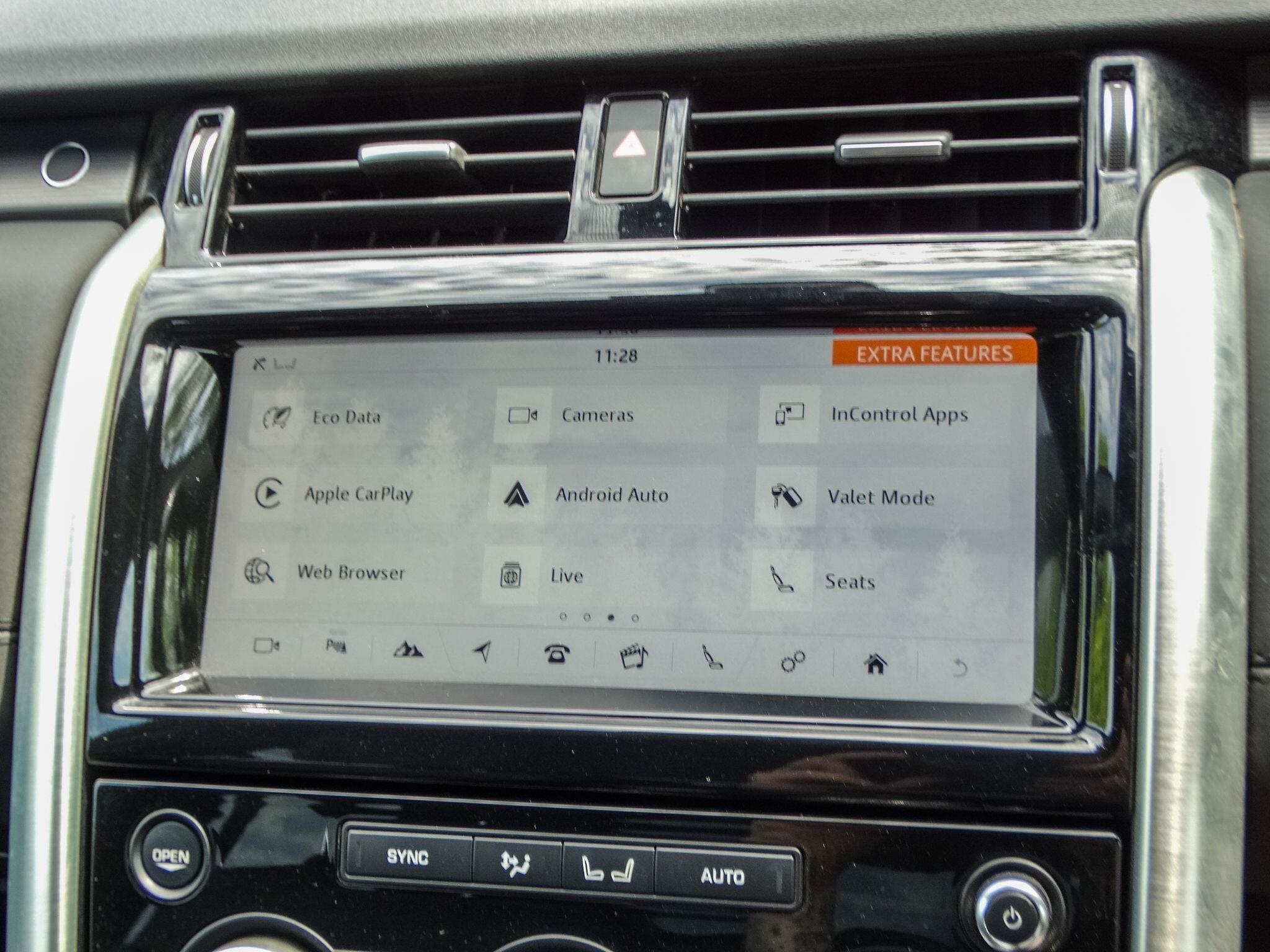 Land Rover Discovery 3.0 TD V6 HSE SUV 5dr Diesel Auto 4WD Euro 6 (s/s) (258 ps) — photo 26