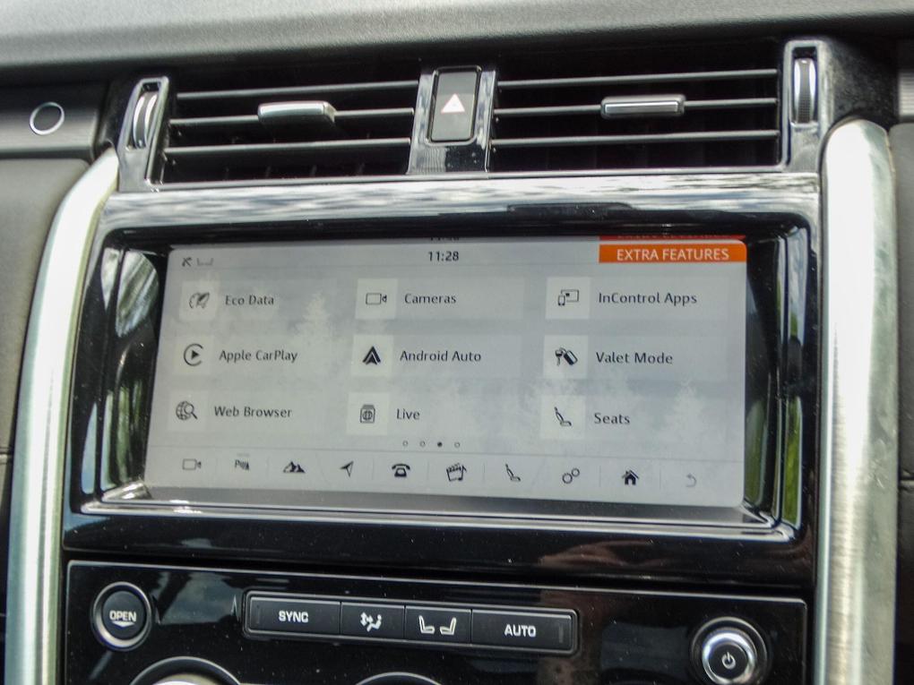 Used Land Rover Discovery YC68OTT 26