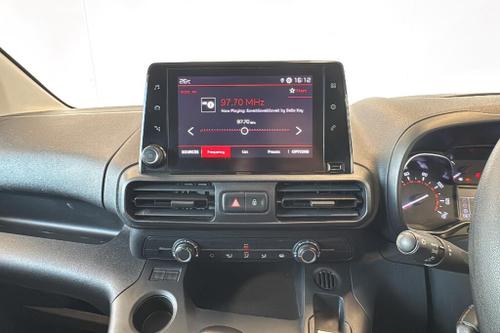 Citroen BERLINGO Photo at-88b4a32fb0004140aace4ead8a43cff9.jpg