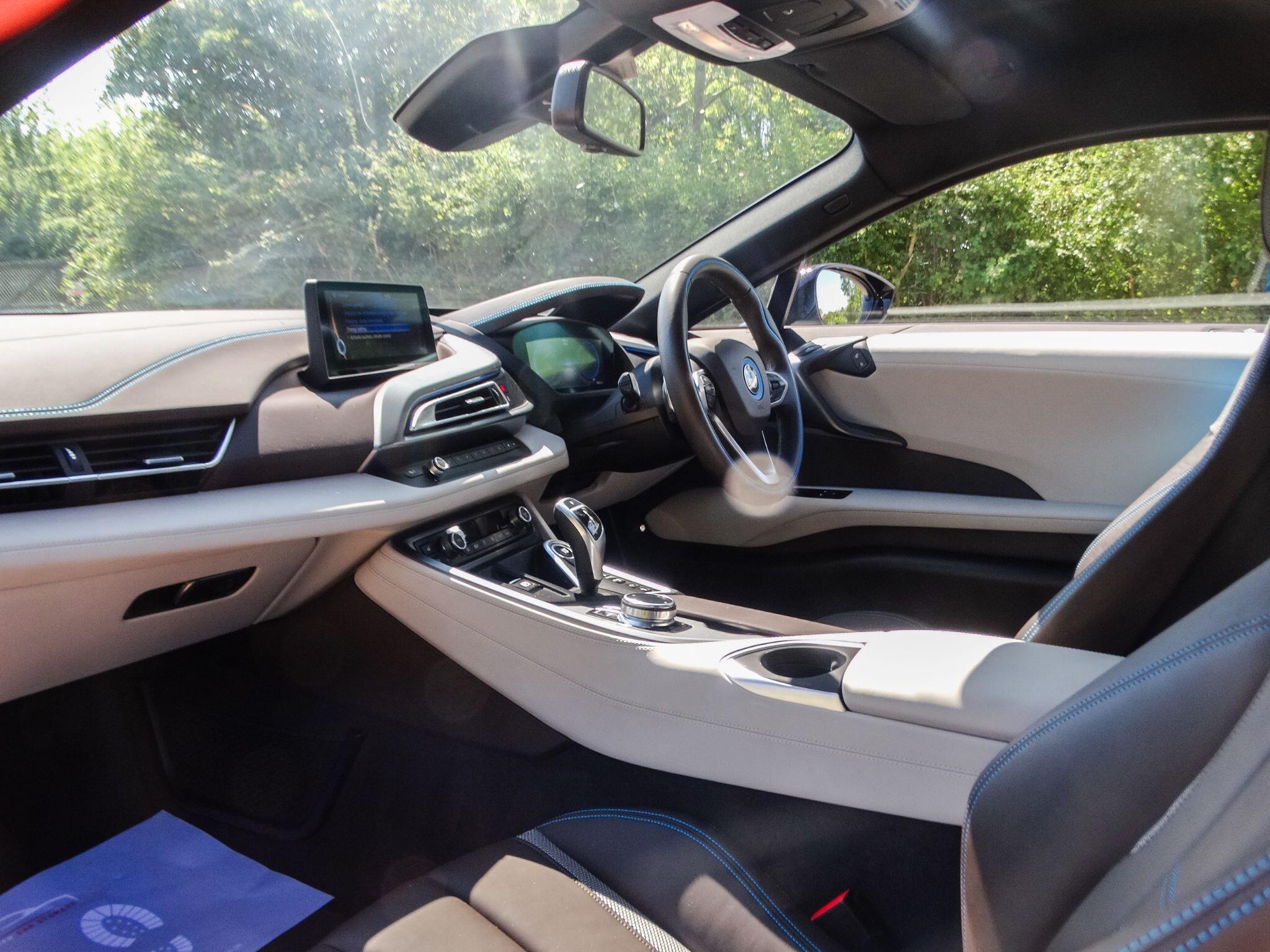BMW i8 1.5 7.1kWh Auto 4WD Euro 6 (s/s) 2dr — photo 18