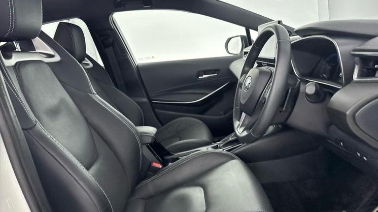 Used Toyota Corolla FD74MVT 13
