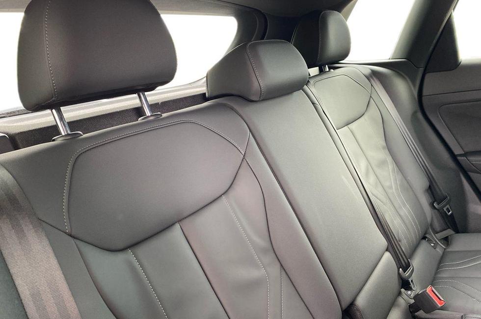 Audi Q3 Photo at-88cab00ff6d54492abf75df5ea3b1558.jpg