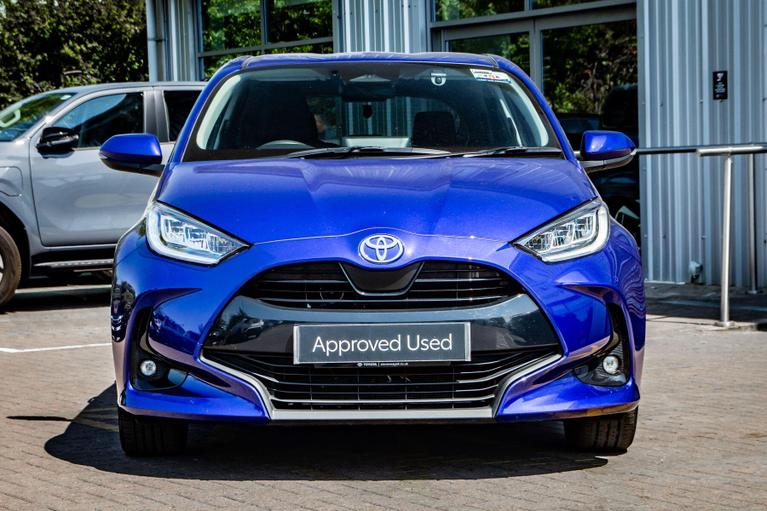 Used Toyota Yaris LM74KOX 5