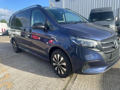 Used ~ Mercedes-Benz Vito 2.0 119 CDI SELECT Crew Van G-Tronic RWD L2 Euro 6 (s/s) 5dr at MBNI