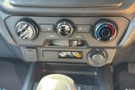 Isuzu D-MAX Photo 38