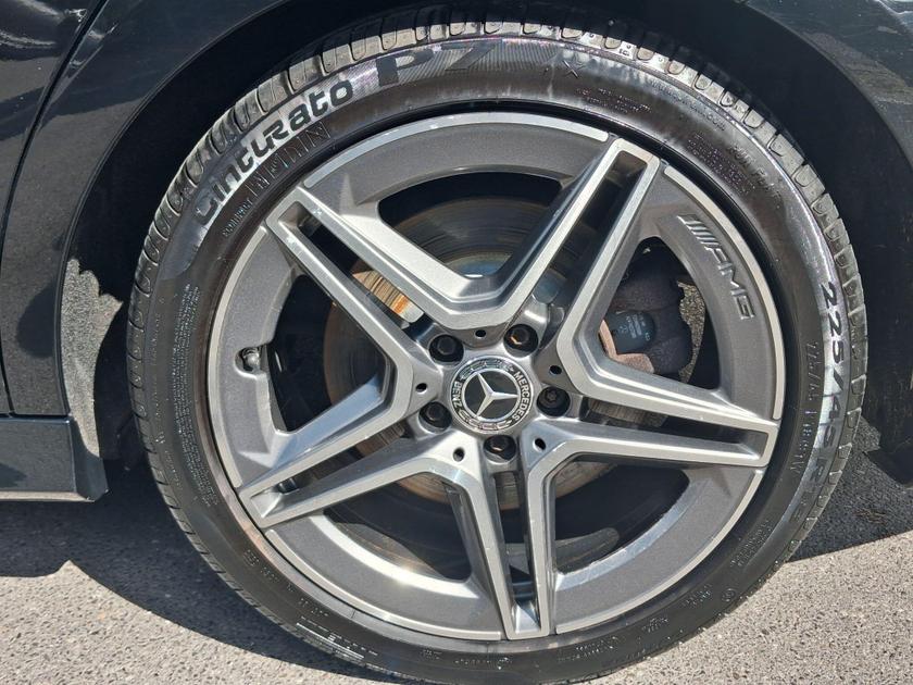 Mercedes-Benz CLA Photo at-896f2b75b3fa4f67aef853d0a8a784cb.jpg
