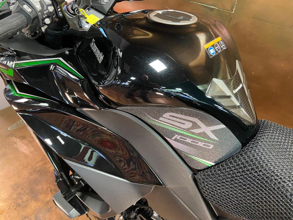 Kawasaki Ninja 1000SX Photo at-89754f367d6c445dbbf8c122b3e2865e.jpg