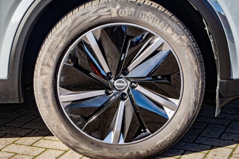 Used Nissan Qashqai OE75ZZO 15