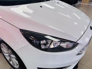 Ford Focus Photo 7