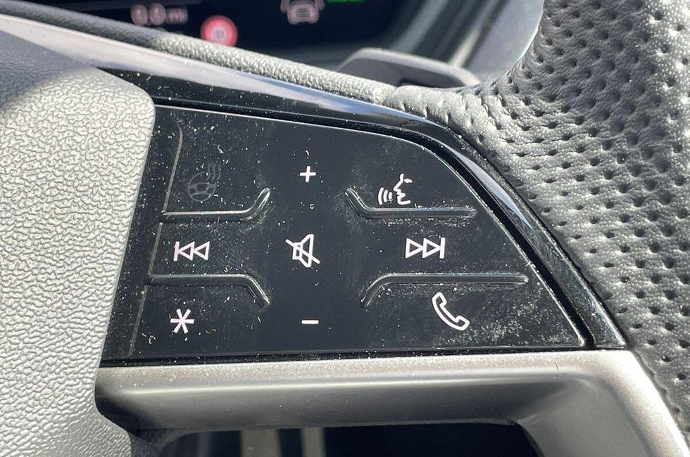 Audi Q4 Photo at-899aae3a98af4924879666fdecf1de14.jpg