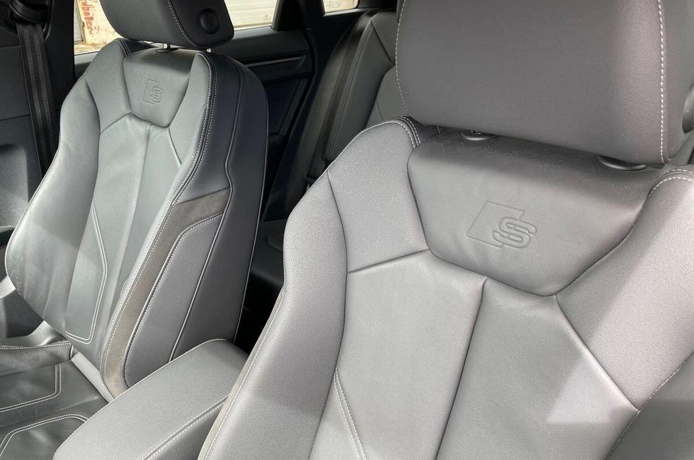Audi Q3 Photo at-89ed0b66cc1b4baa8f58c2dd2c7b6851.jpg