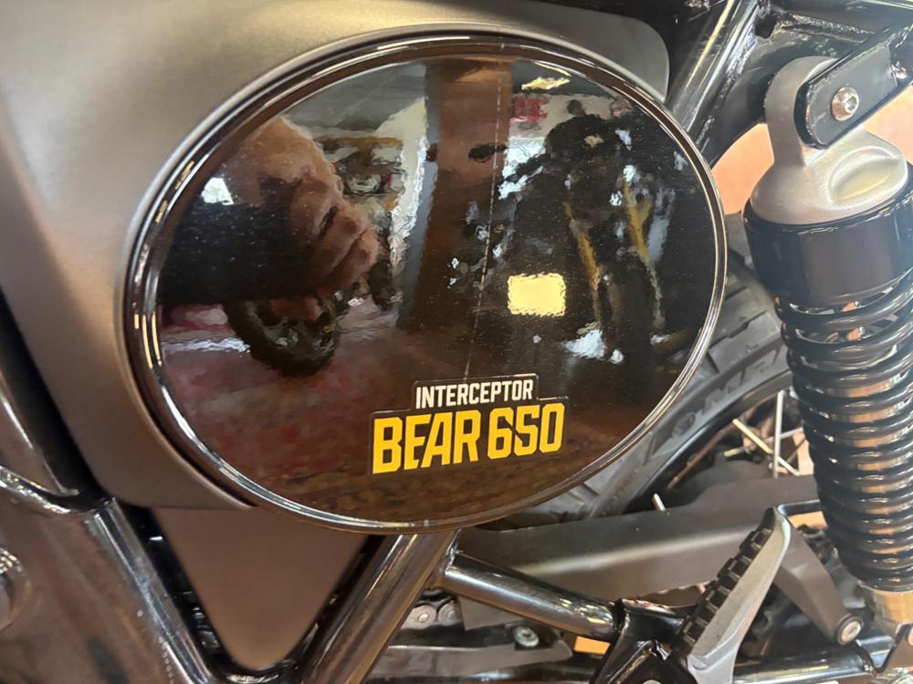 Royal Enfield Bear 650 Photo at-89ef1a811f904a7fb4599f285d3ef1ed.jpg