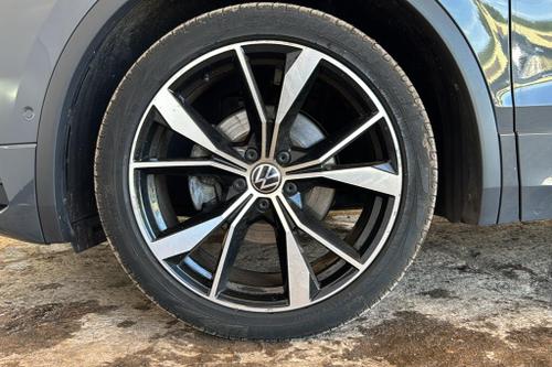 Volkswagen TIGUAN Photo at-8a258668964842e8bb6cae8651fdf5f1.jpg