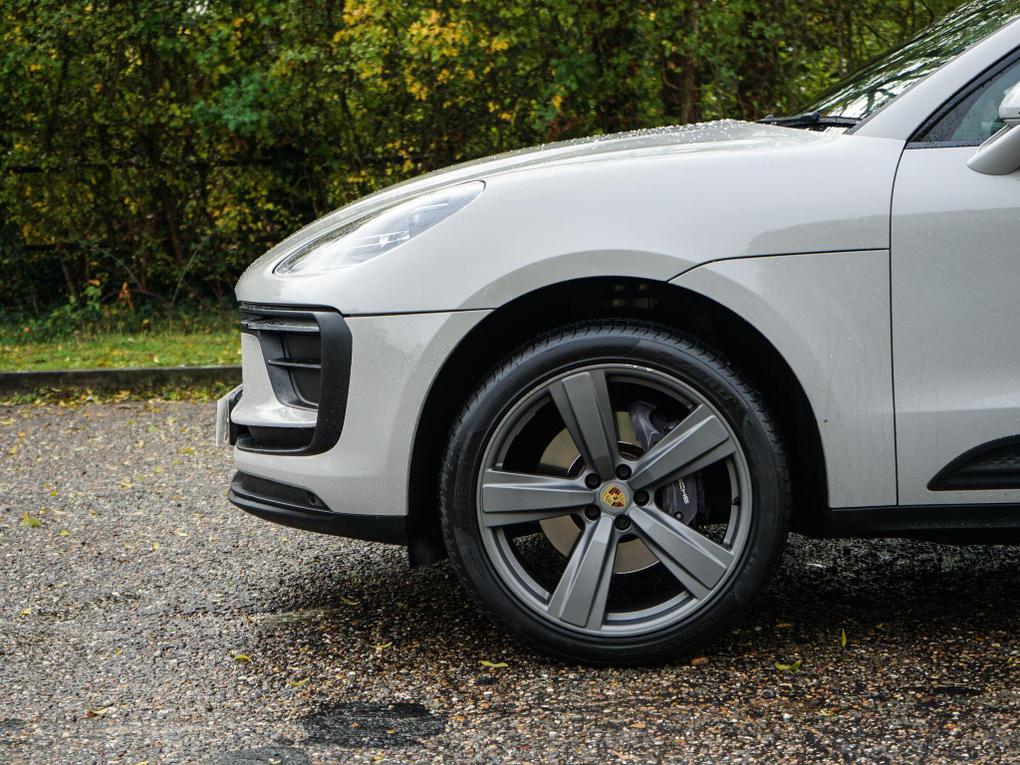 Used Porsche Macan LX72PFK 5