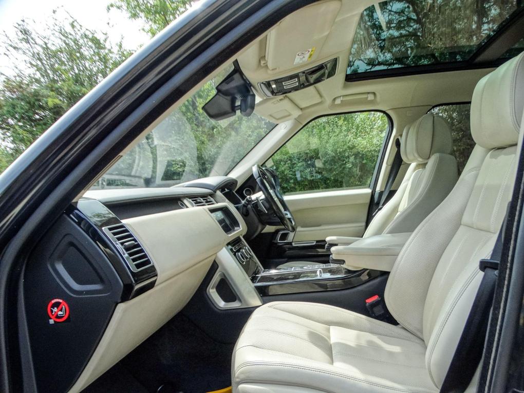 Used Land Rover Range Rover VA66SVF 3