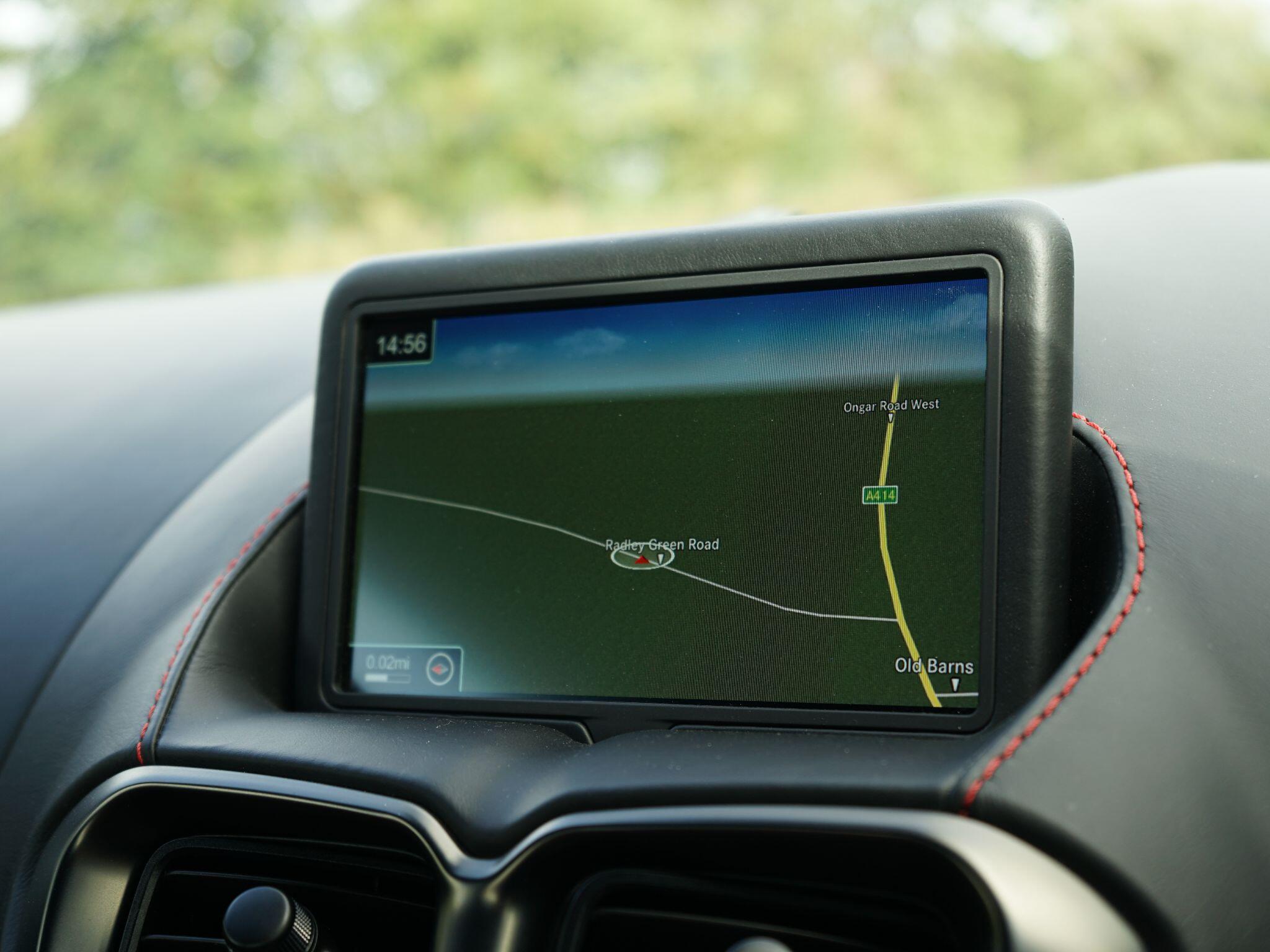 Aston Martin Vantage 4.0 V8 Auto Euro 6 2dr — photo 20