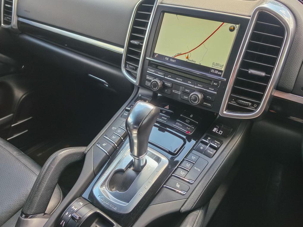 Used Porsche Cayenne LH62AAE 6