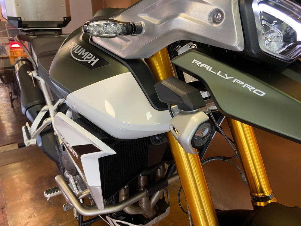TRIUMPH Tiger 900 Photo at-8ab952565ee14e2493e2fc28e5788c8e.jpg