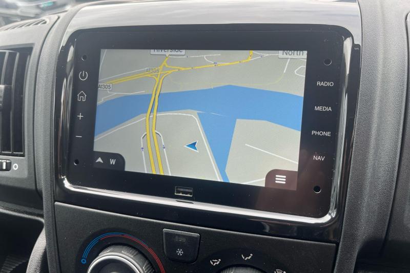 Used Peugeot Boxer NU74HFD 18