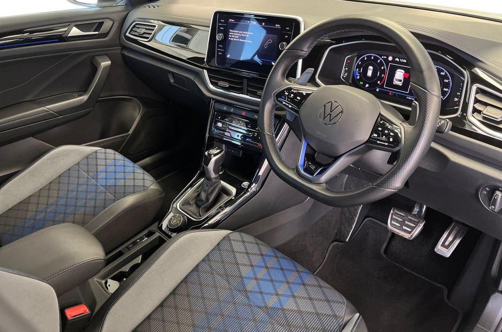 Volkswagen T-Roc Photo at-8b033c65ffc244aea837266b7eb9a2c5.jpg