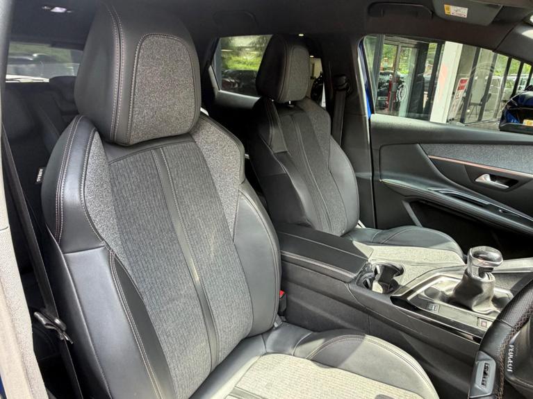 Used Peugeot 3008 MT68YMC 12