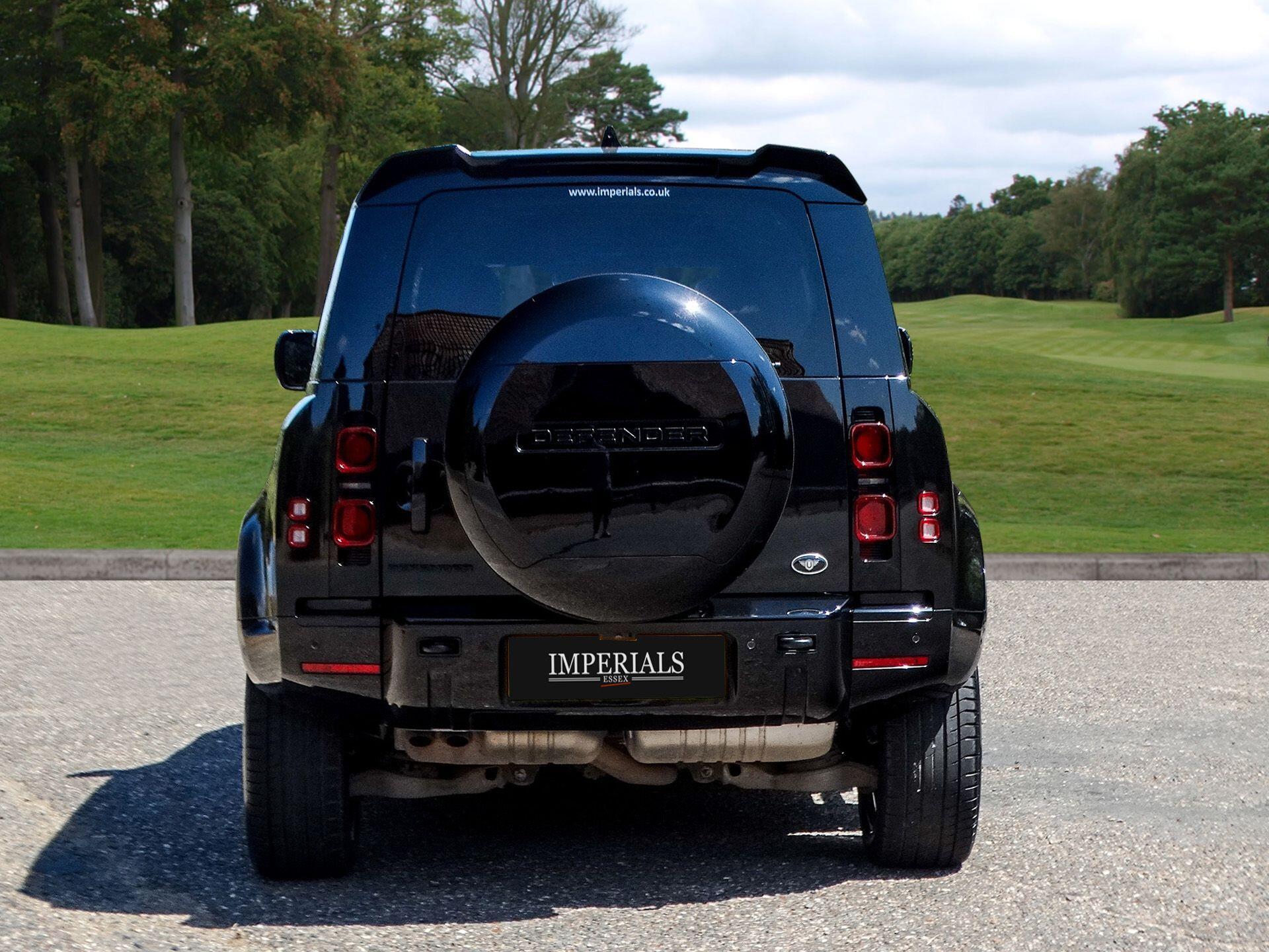 Land Rover Defender 110 3.0 D300 MHEV X-Dynamic HSE Auto 4WD Euro 6 (s/s) 5dr — photo 11