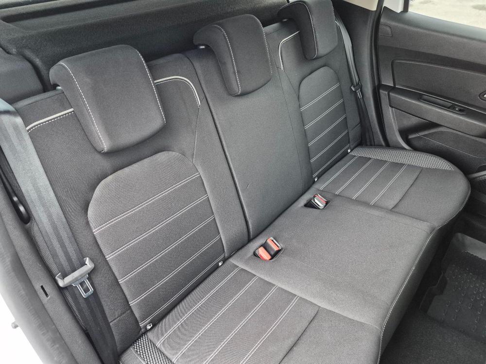 Dacia Duster Photo at-8b2f2eb61f624a2388e367649eb47bd2.jpg