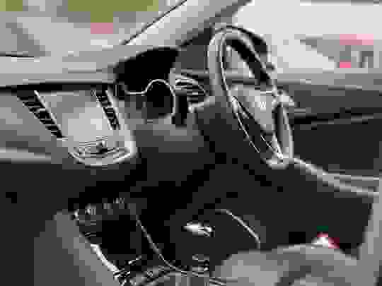 Vauxhall Grandland X Photo at-8b2fc84ff10941ec8374f2a6be85b89a.jpg