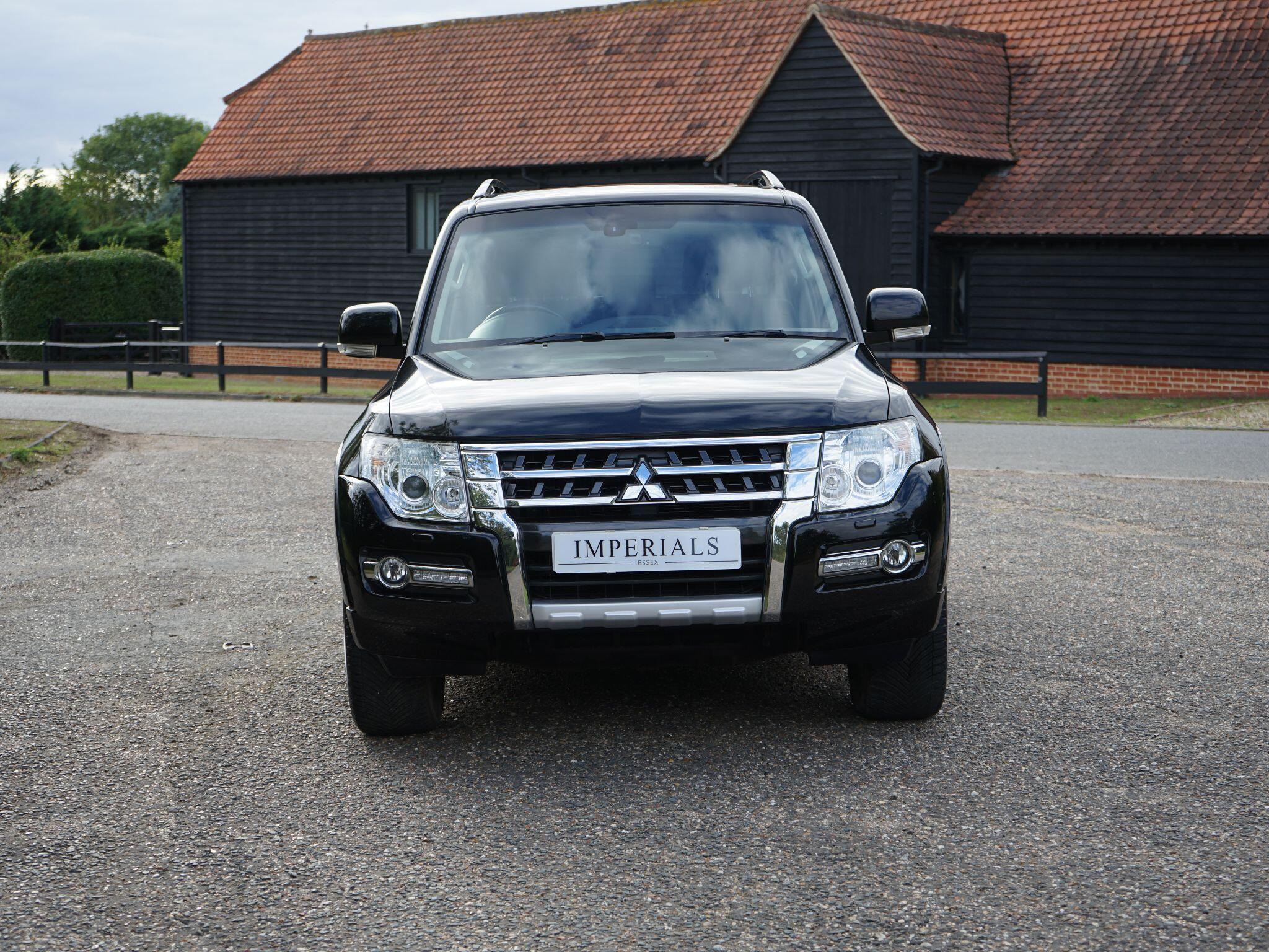 Mitsubishi Shogun 3.2 DI-DC SG3 SUV 5dr Diesel Auto 4WD Euro 6 LWB (187 ps) — photo 10
