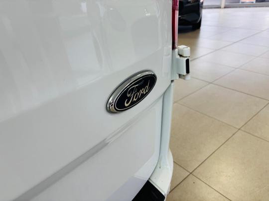 Ford Transit Custom Photo at-8b4d1f02fa6b418a99ffc4adefe88268.jpg