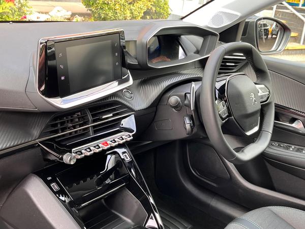 Used Peugeot 208 SB72GUG 3
