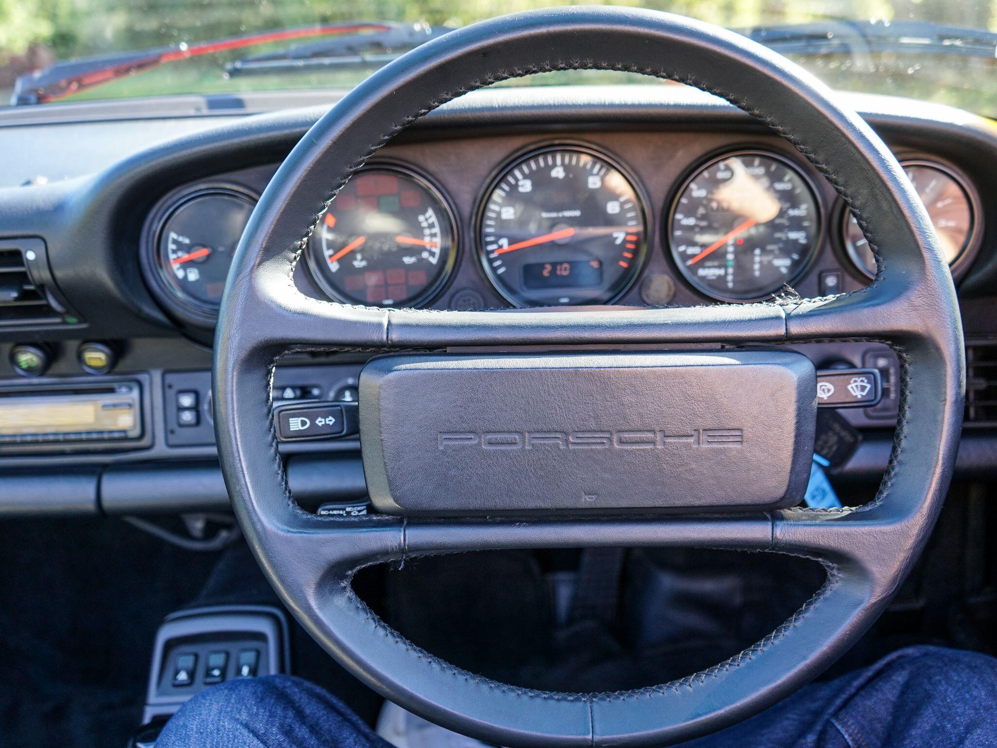 Porsche 964 C2 Cabriolet 3.6 964 Carrera 2 Cabriolet 2dr — photo 7