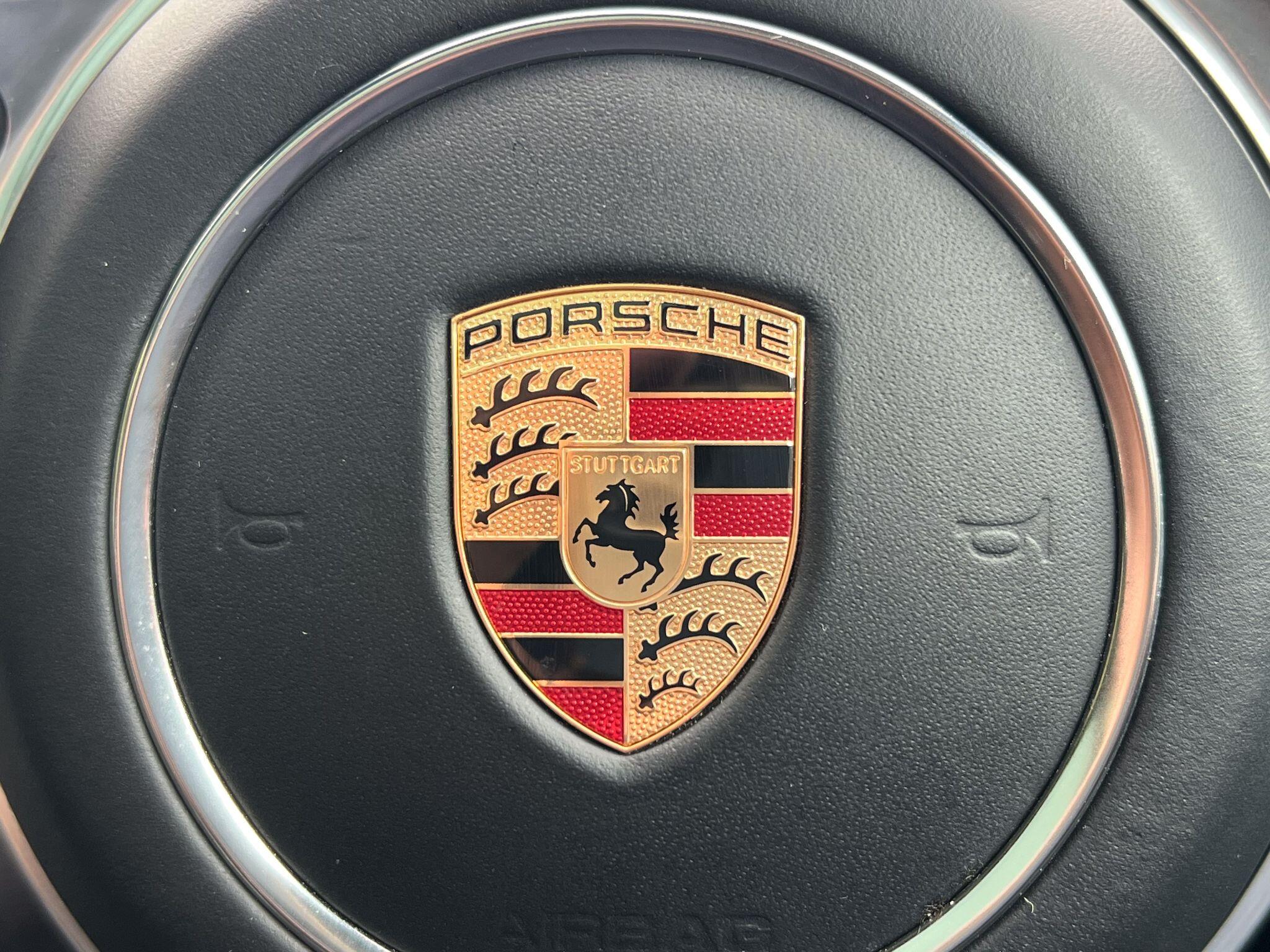 Porsche Cayenne 3.0T V6 TiptronicS 4WD Euro 6 (s/s) 5dr — photo 40